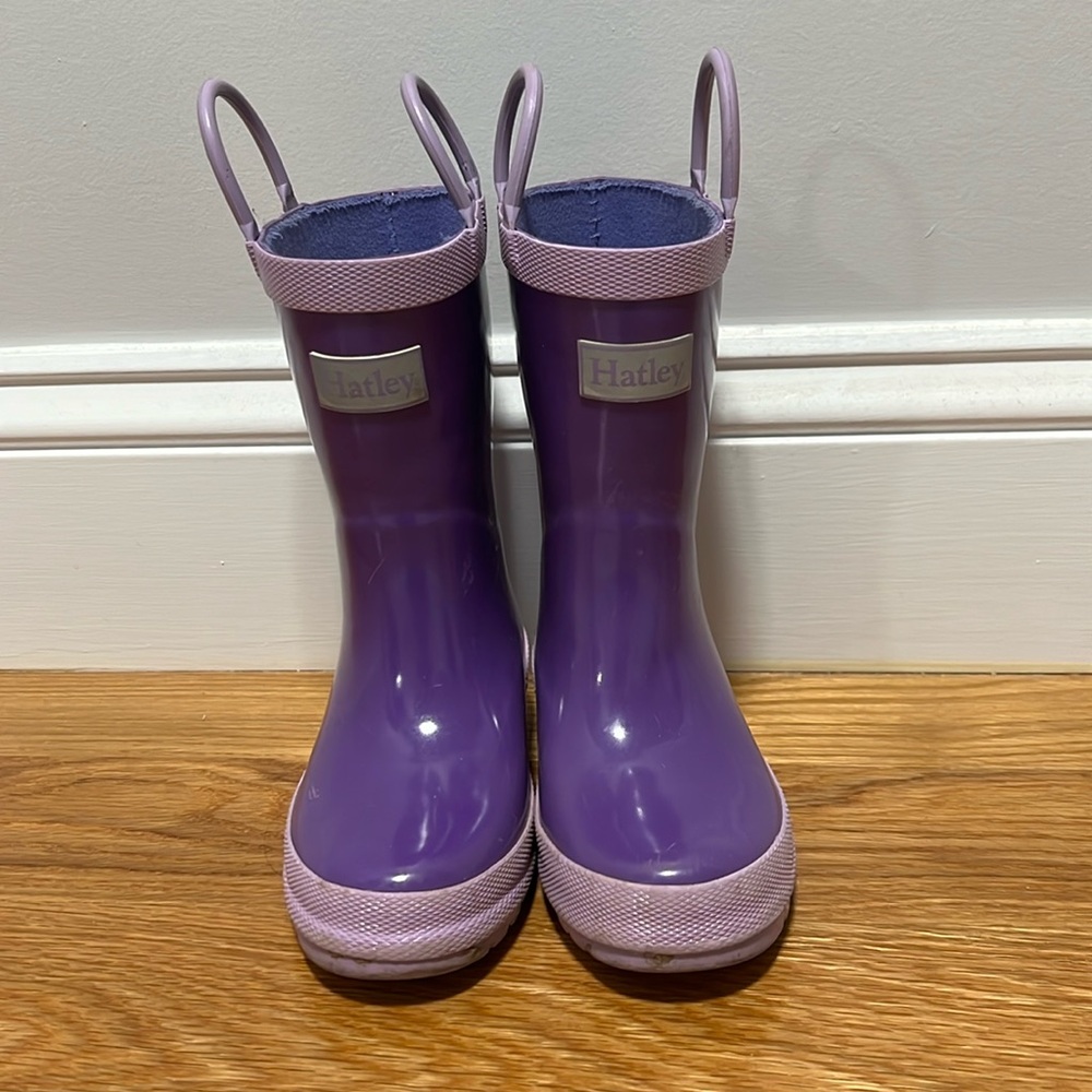 Hatley purple rubber rain boots